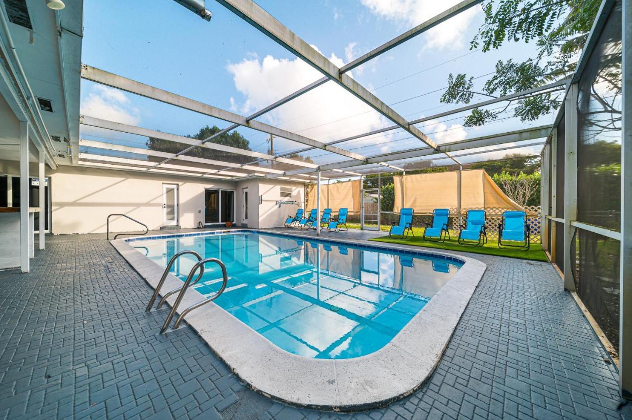 Pool Vacation Villa Hollywood Exterior photo